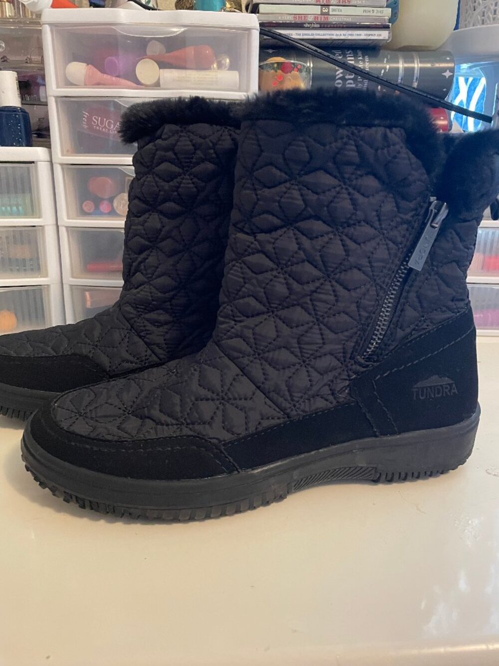 Tundra Women's Chiller Fashion Side Zip Boot Black